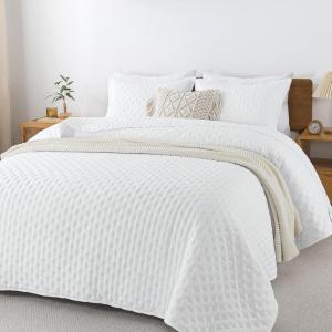 imageAndency Green King Size Quilt Bedding Set 106x96 Inch 3 Pieces Soft Lightweight Bedspread Coverlet Boho Summer Quilt King Size for All Season1 Quilt 2 Pillow ShamsWhite